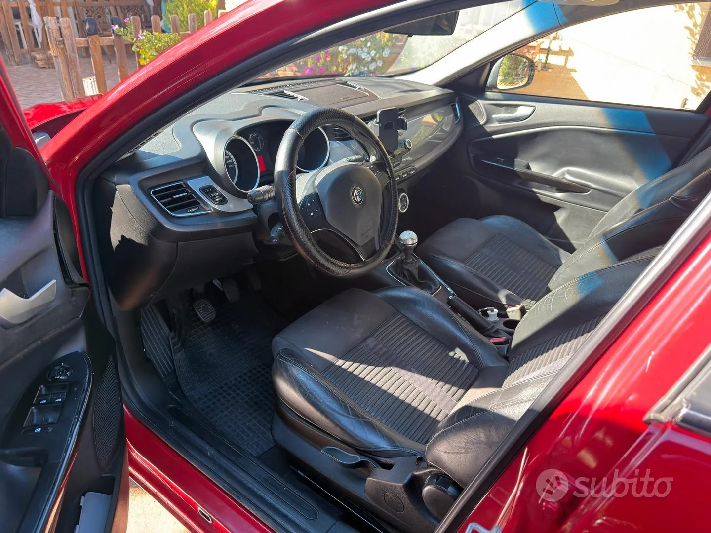 Alfa Romeo Giulietta 2012 photo 3