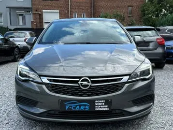 Opel Astra 2019 photo 2