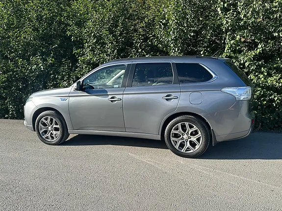 Mitsubishi Outlander 2014 photo 2