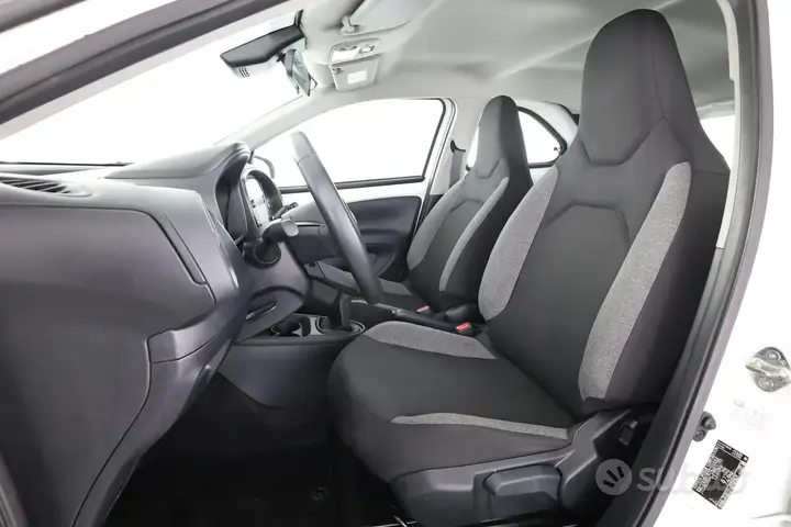 Toyota Aygo 2022 photo 2