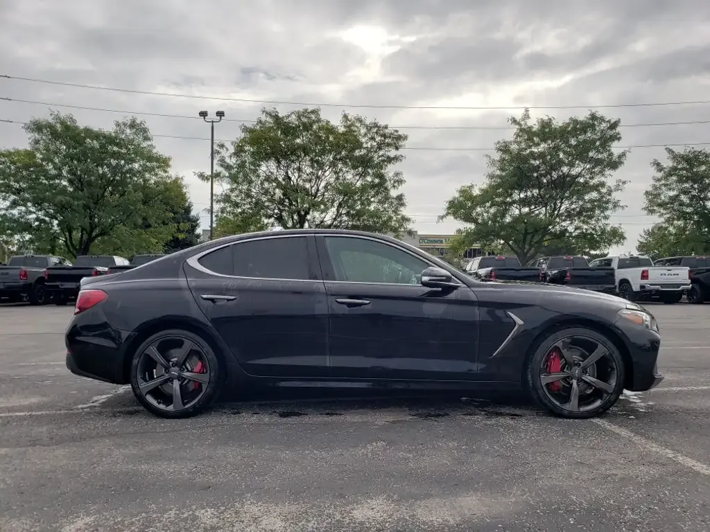 Genesis G70 2019 photo 2