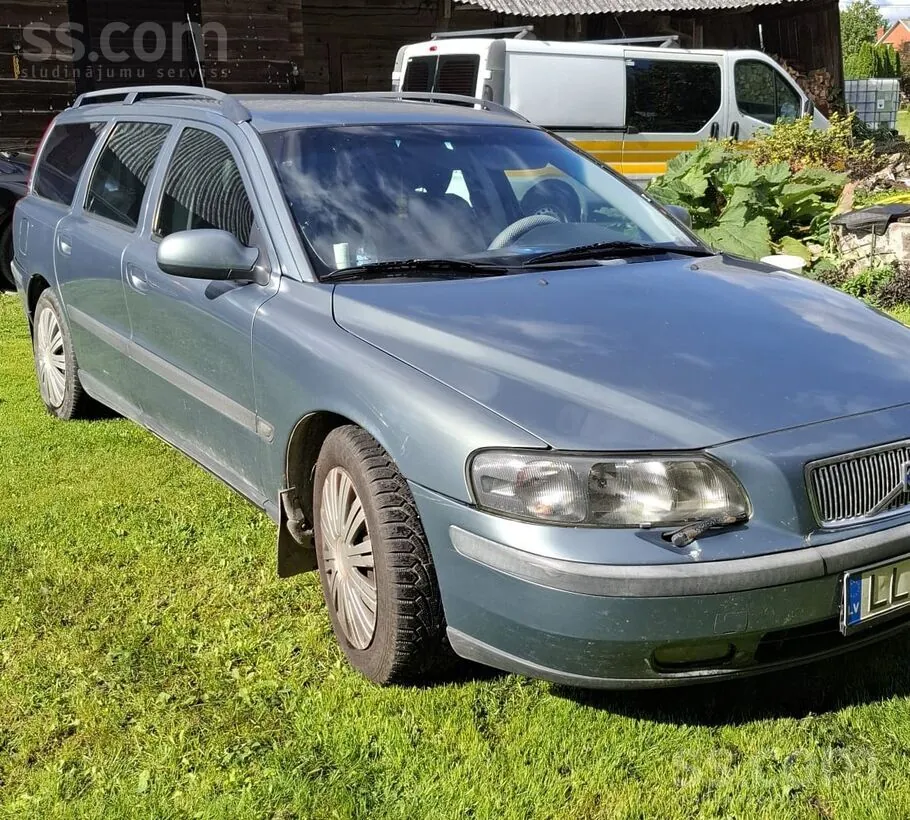 Volvo V70 2002 photo 3
