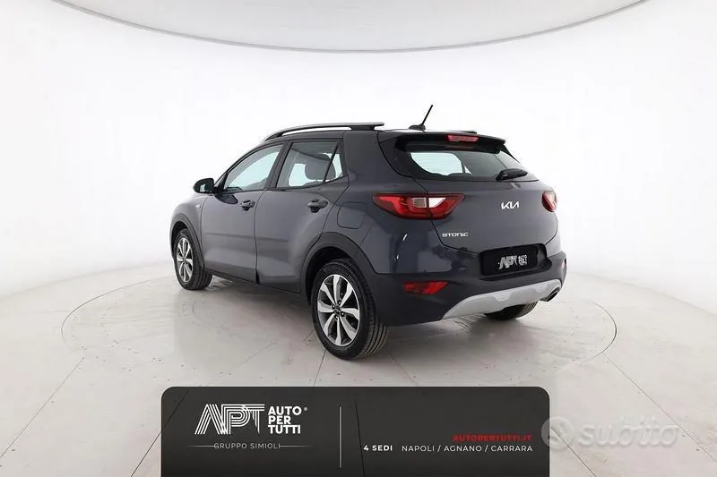 Kia Stonic 2023 photo 3