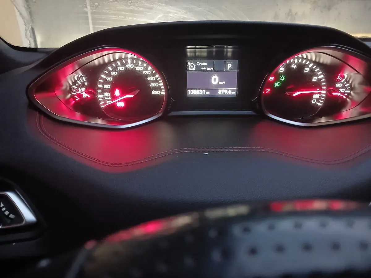 Peugeot 308 2018 photo 3