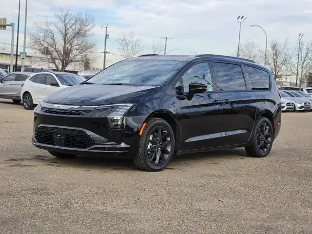 Chrysler Pacifica 2027 photo 2