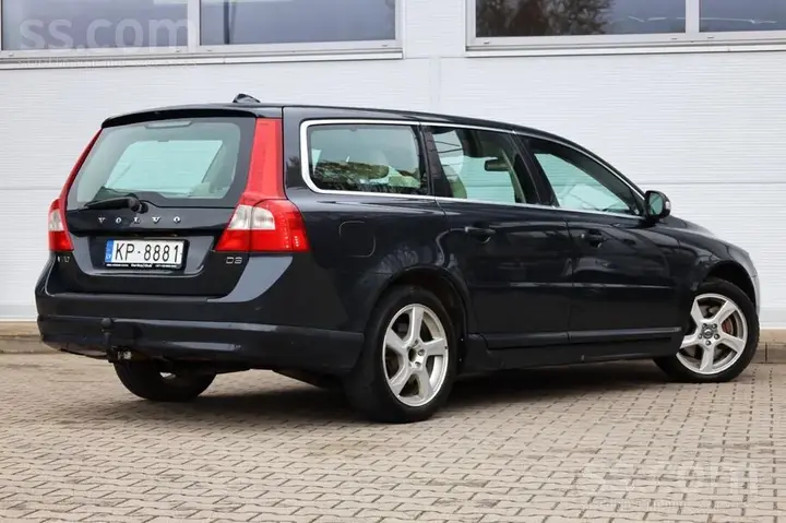 Volvo V70 2011 photo 5