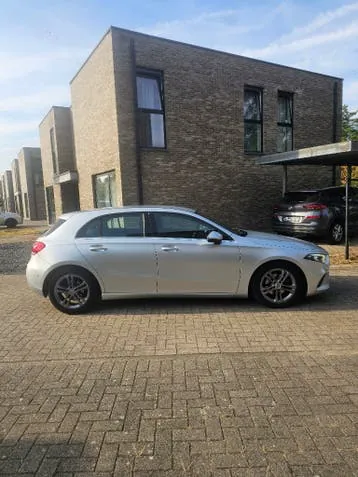 Mercedes-Benz A180 2019 photo 2
