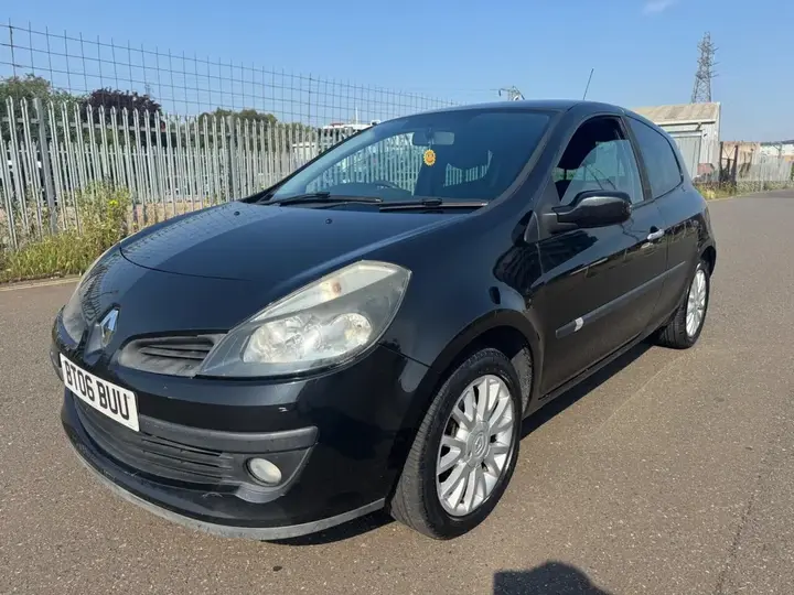 Renault Clio 2006 photo 3