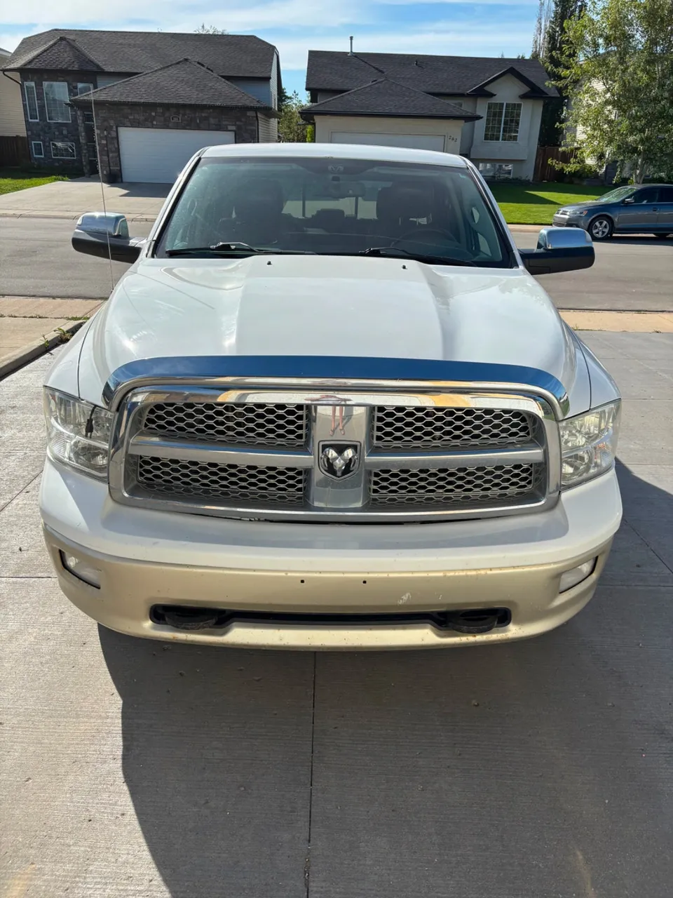 Dodge Ram 1500 2011 photo 3