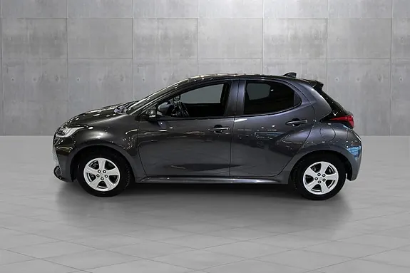 Toyota Yaris 2024 photo 2