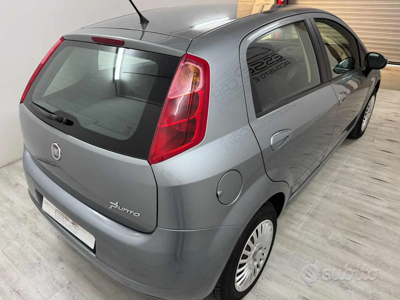 Fiat Grande Punto 2008 photo 4