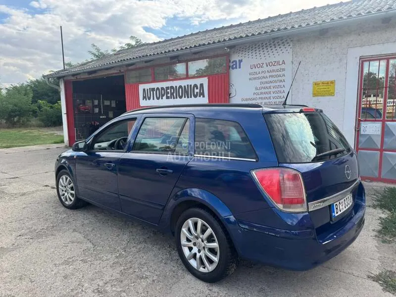 Opel Astra H 2004 photo 3
