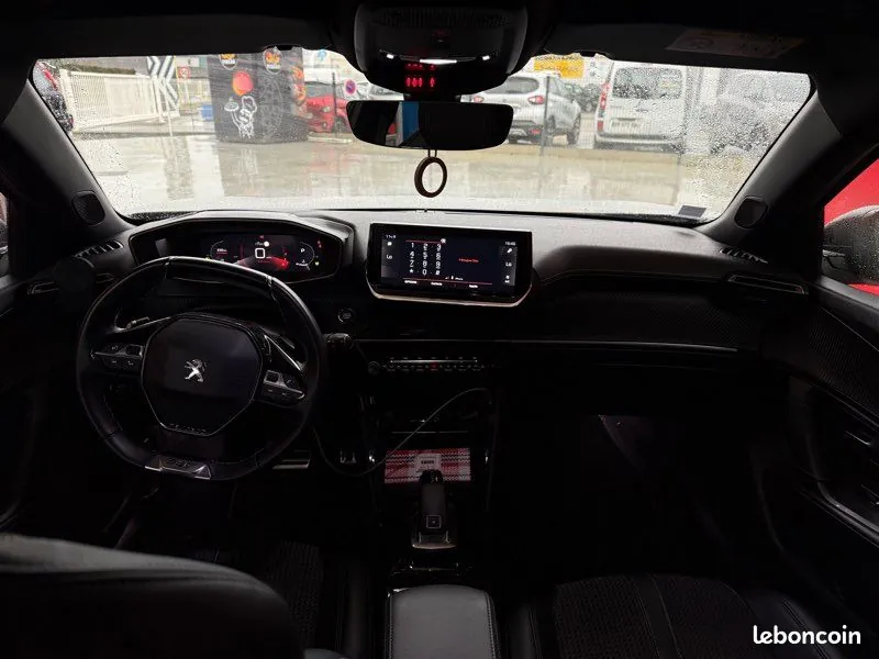 Peugeot 2008 2020 photo 3