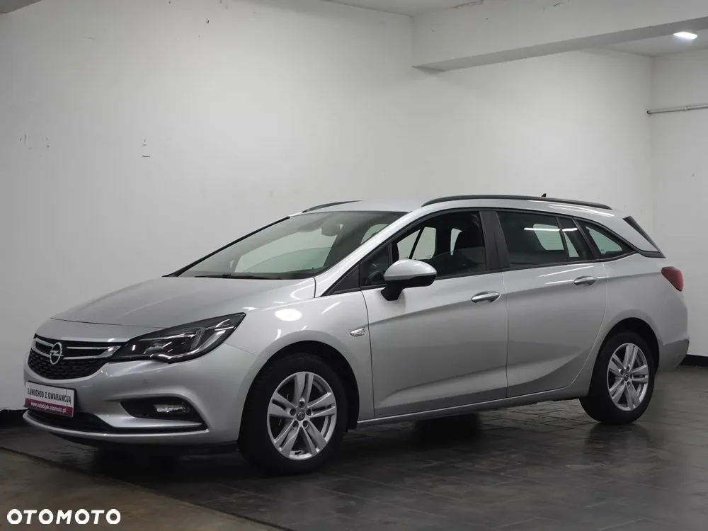 Opel Astra 2019 photo 4