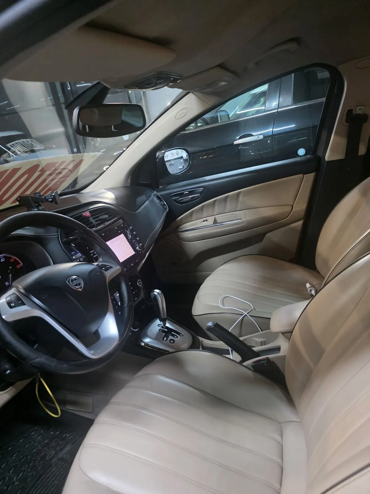 Lancia Delta 2012 photo 5