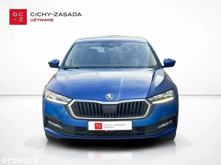 Skoda Octavia 2023 photo 2
