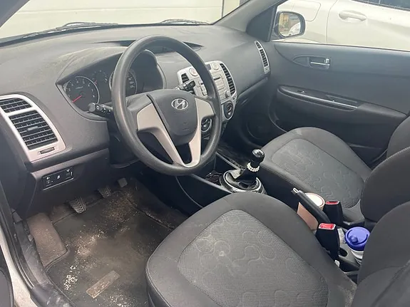 Hyundai I20 2012 photo 2