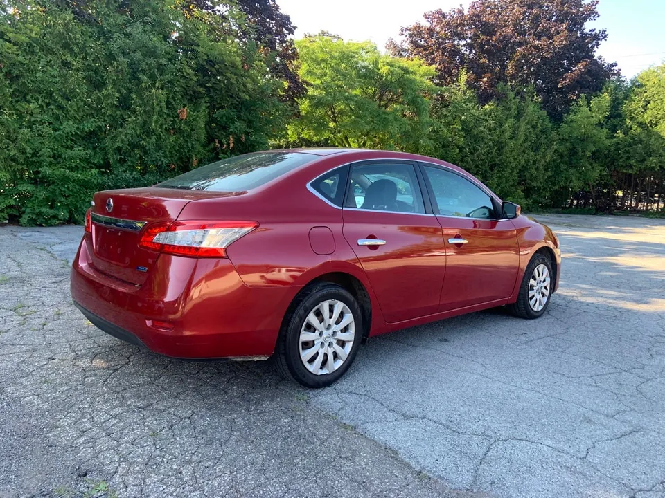 Nissan Sentra 2014 photo 2