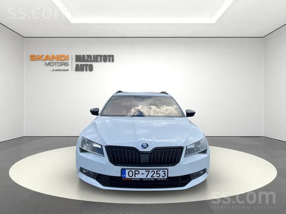 Skoda Superb 2018 photo 2