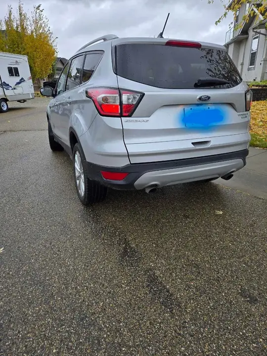 Ford Escape 2018 photo 2