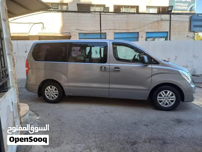 Hyundai H1 2017 photo 2