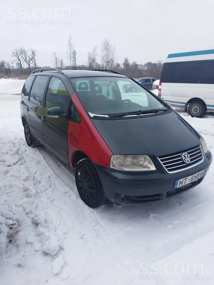 Volkswagen Sharan 2005 photo 2