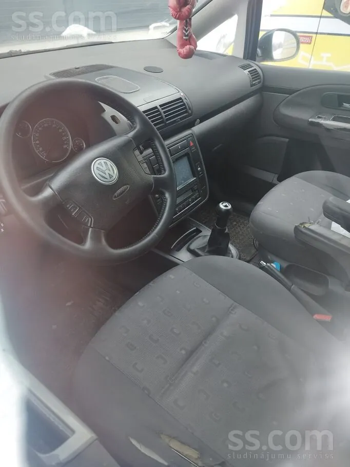 Volkswagen Sharan 2005 photo 3