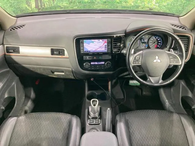Mitsubishi Outlander 2014 photo 2
