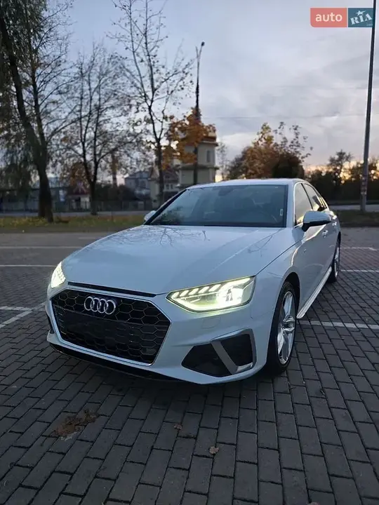 Audi A4