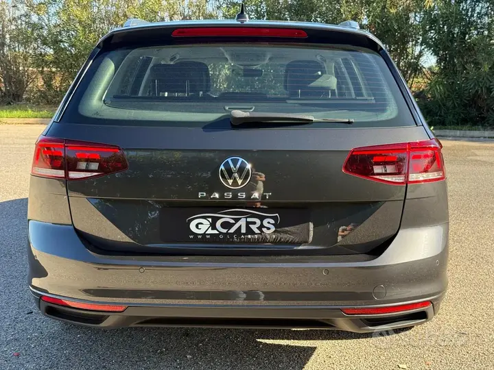 Volkswagen Passat Variant 2021 photo 5