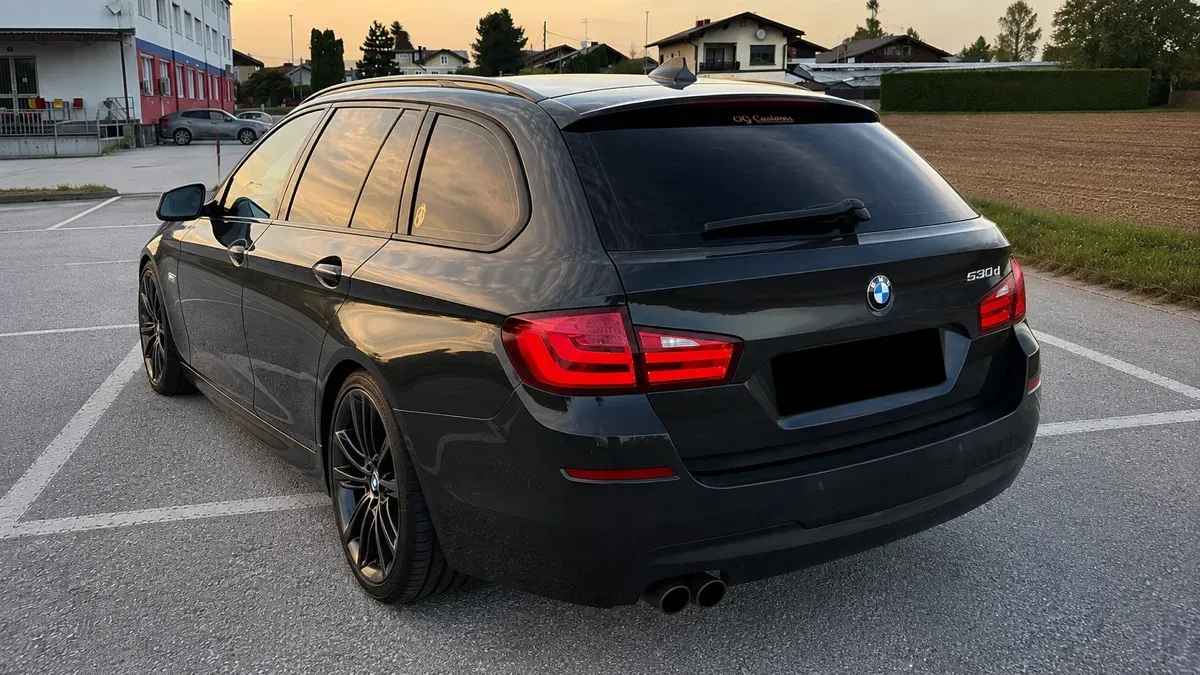BMW 530D 2011 photo 2