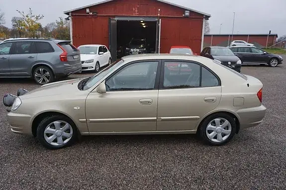 Hyundai Accent 2005 photo 4