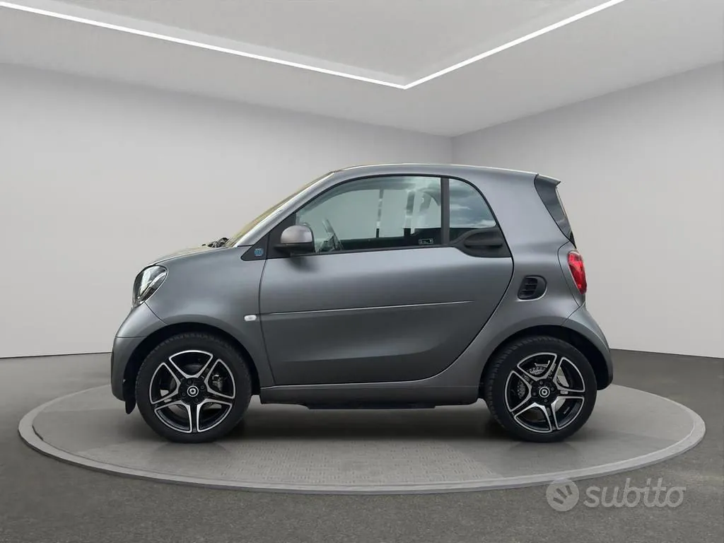 Smart Fortwo 2022 photo 3
