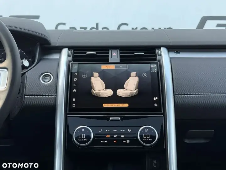 Land Rover Discovery 2025 photo 5