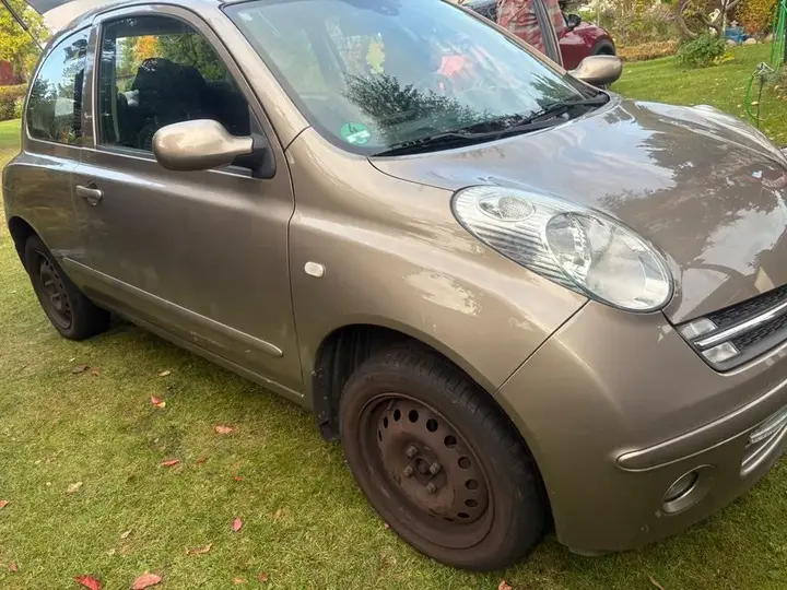 Nissan Micra