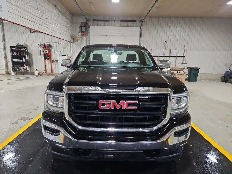 GMC Sierra 1500 2018 photo 2