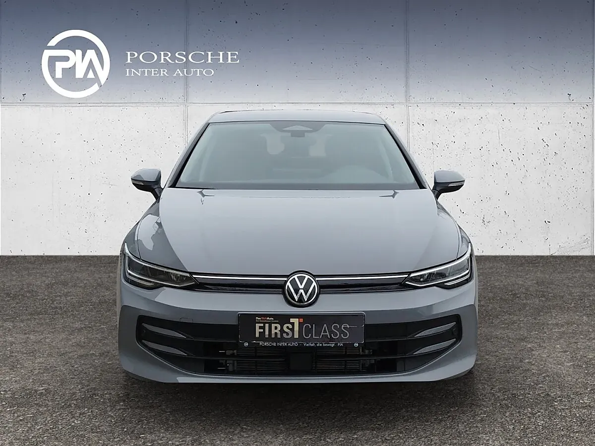 Volkswagen Golf 2026 photo 2