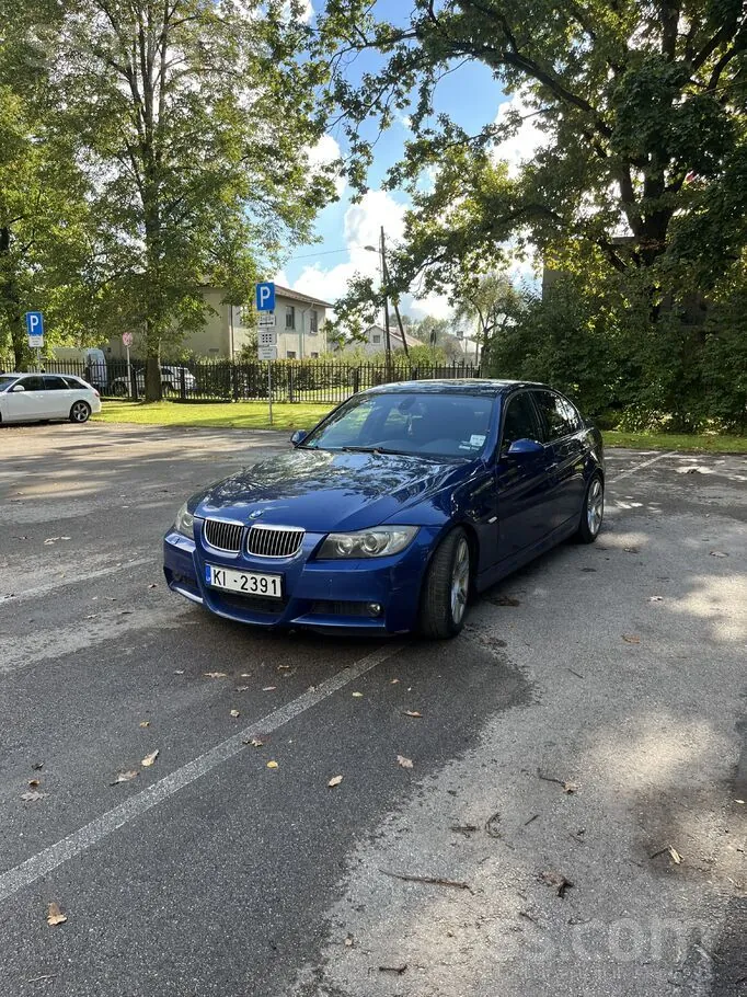 BMW 330