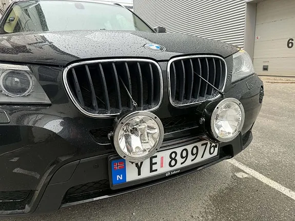 BMW X3 2011 photo 2