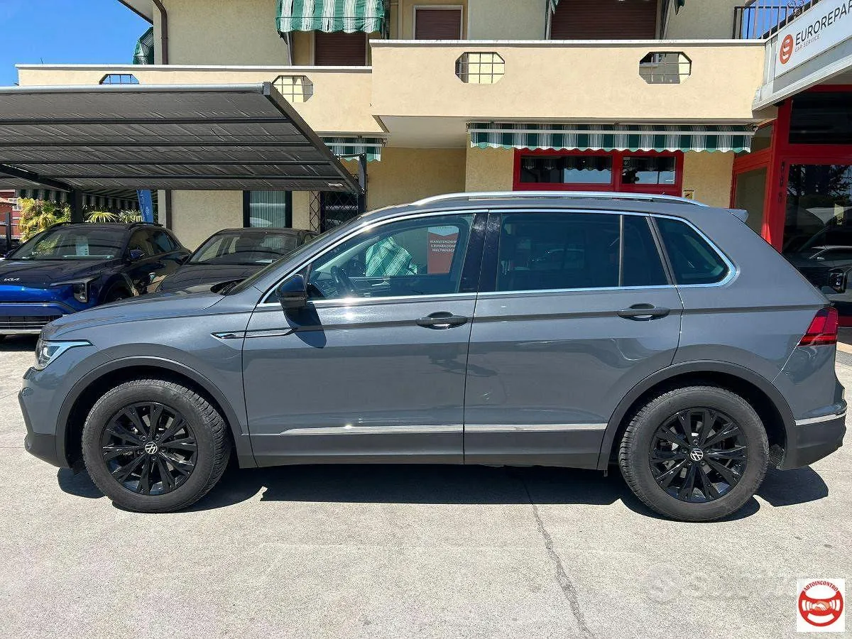 Volkswagen Tiguan 2021 photo 2