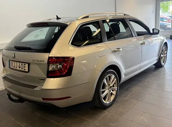 Skoda Octavia 2020 photo 2