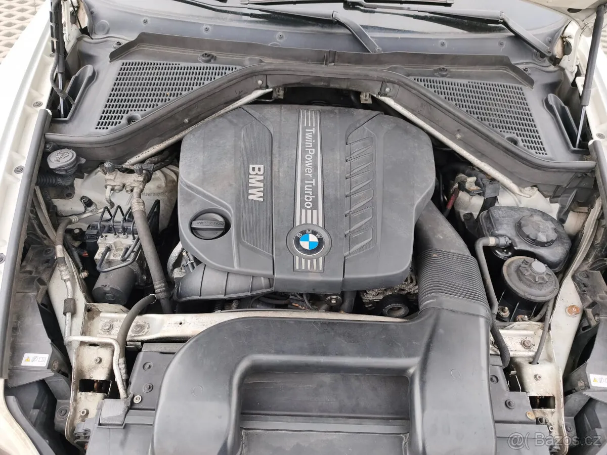 BMW X5 photo 5