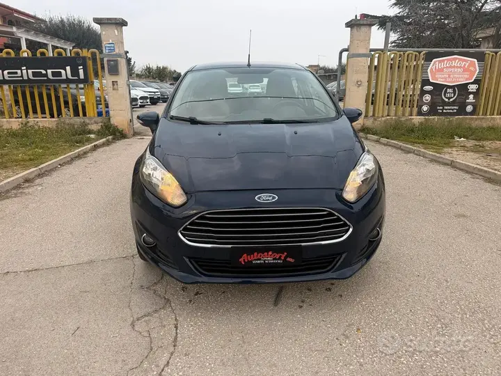 Ford Fiesta 2014 photo 2