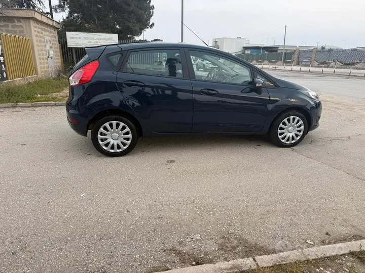Ford Fiesta 2014 photo 4