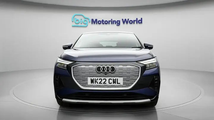 Audi Q4 E-Tron 2022 photo 3