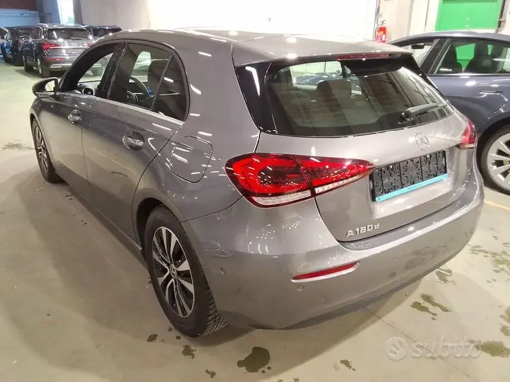 Mercedes-Benz A 2021 photo 4