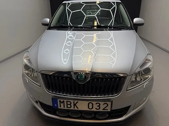 Skoda Fabia 2012 photo 3