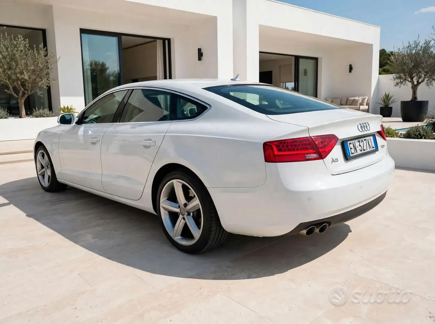 Audi A5 2012 photo 4