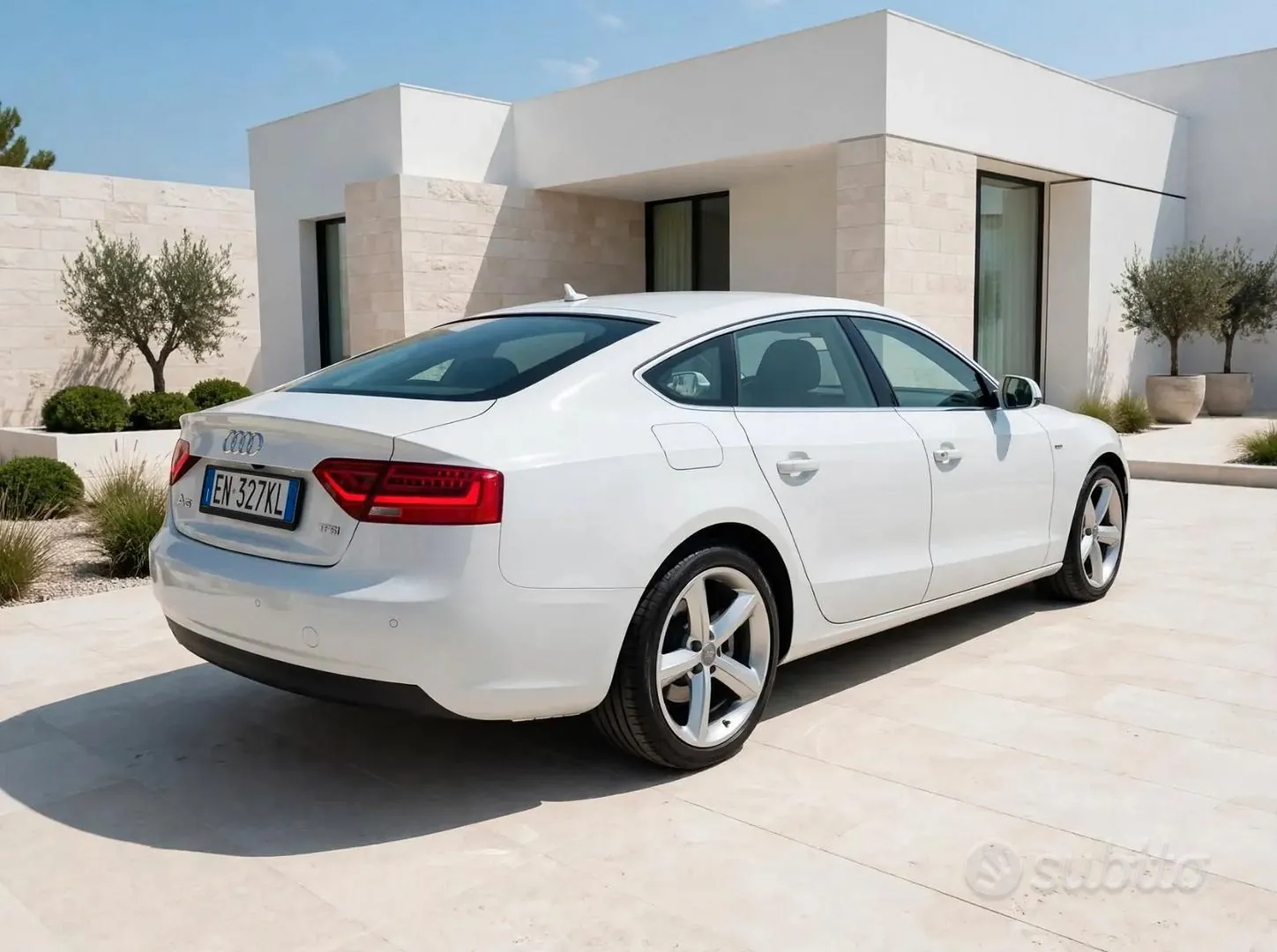 Audi A5 2012 photo 3