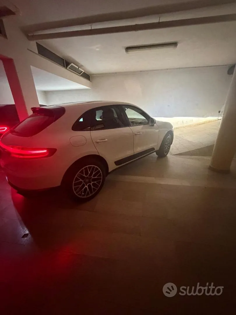 Porsche Macan 2015 photo 2